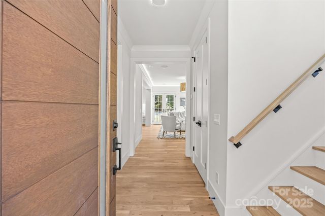 1607 Tippah Park Court, Charlotte, NC 28205