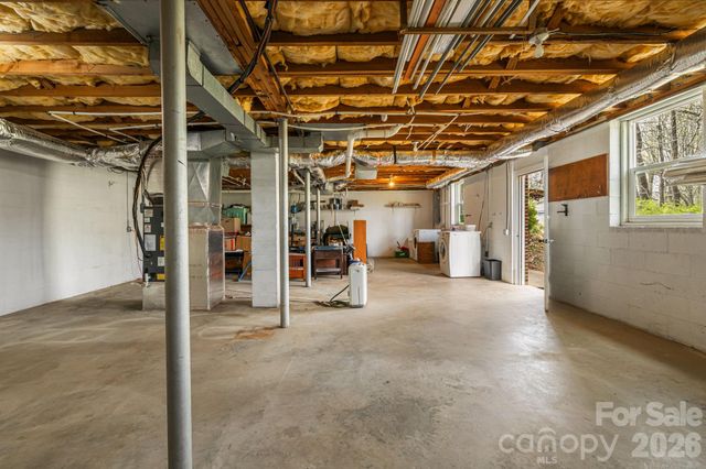 194 Carolina Avenue, Brevard, NC 28712
