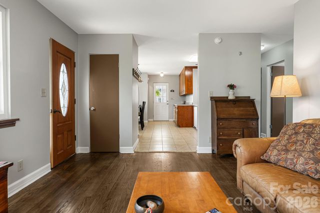 194 Carolina Avenue, Brevard, NC 28712