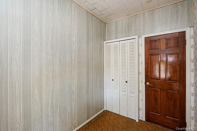 7746 79th Place, Glendale, NY 11385