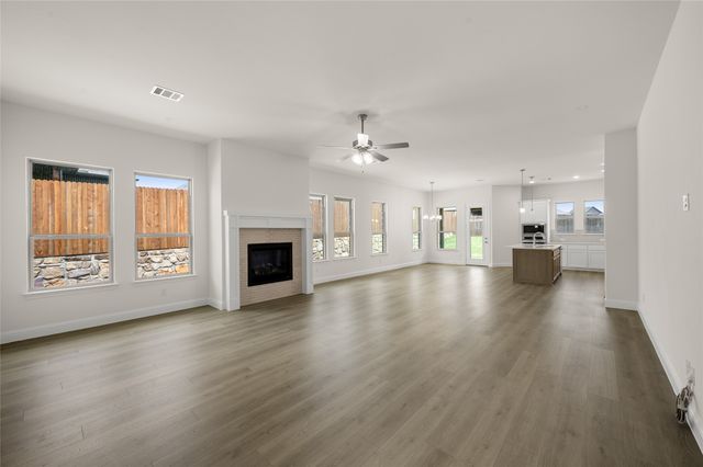424 Lamb Lane, Waxahachie, TX 75167