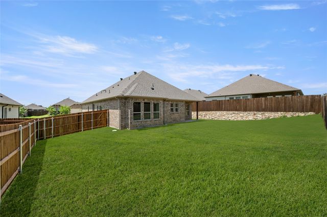 424 Lamb Lane, Waxahachie, TX 75167