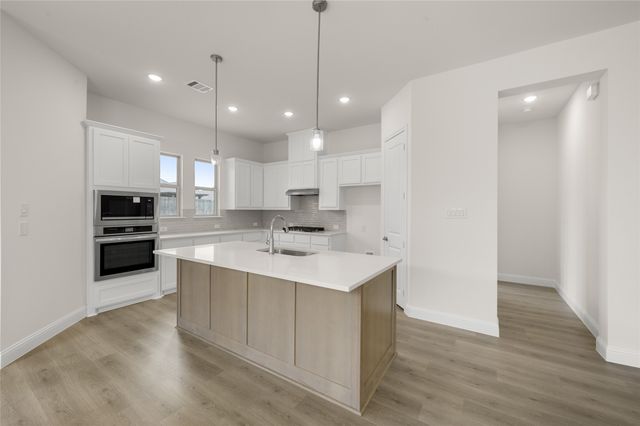 424 Lamb Lane, Waxahachie, TX 75167