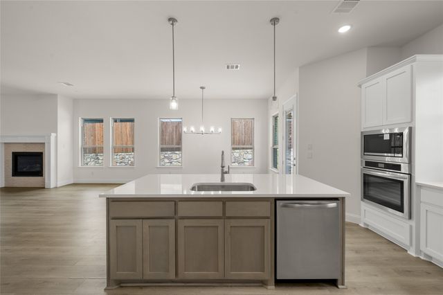 424 Lamb Lane, Waxahachie, TX 75167