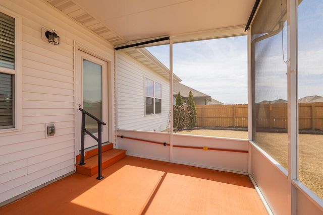 757 N Glenwood Avenue, Republic, MO 65738