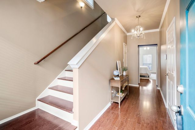 3209 Chenevert Street, Houston, TX 77004