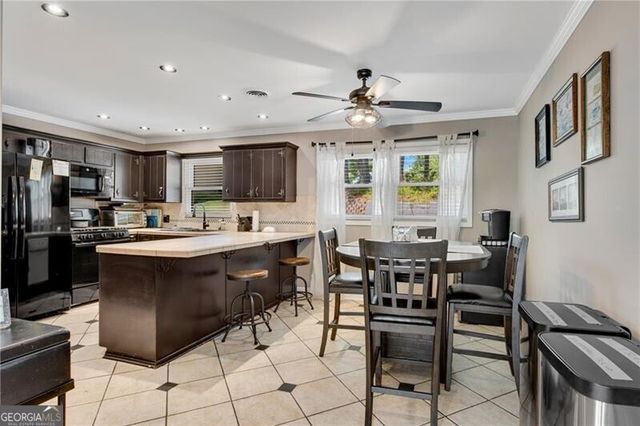 6275 Woodlake Drive, Buford, GA 30518