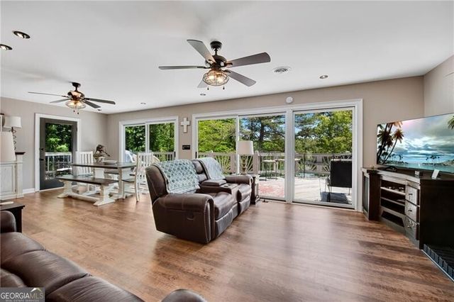 6275 Woodlake Drive, Buford, GA 30518