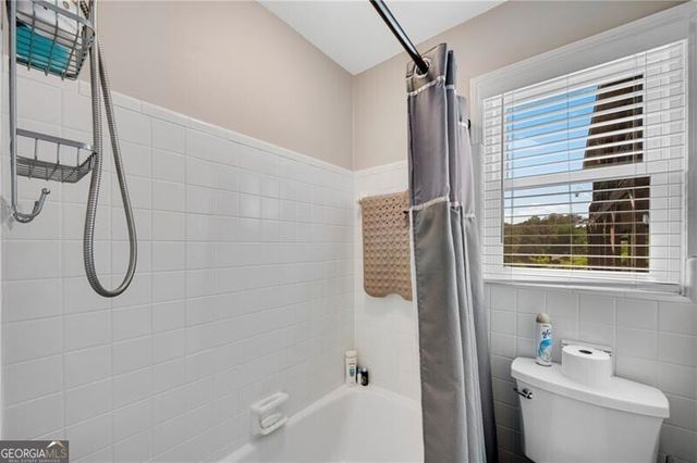 6275 Woodlake Drive, Buford, GA 30518