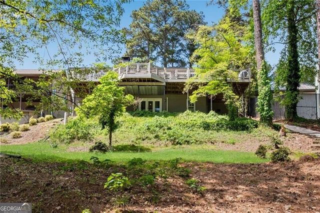6275 Woodlake Drive, Buford, GA 30518