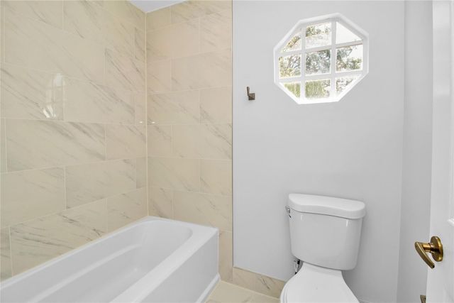 5240 NW 112th Way, Coral Springs, FL 33076