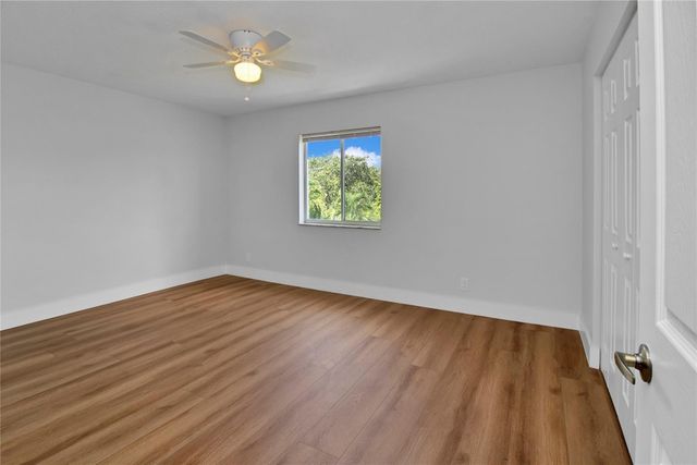 5240 NW 112th Way, Coral Springs, FL 33076