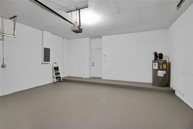 5240 NW 112th Way, Coral Springs, FL 33076