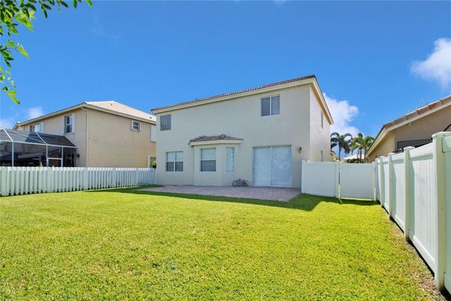 5240 NW 112th Way, Coral Springs, FL 33076