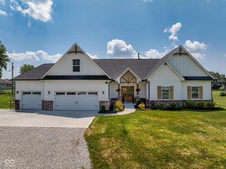 320 Briar Hill Drive, Whiteland, IN 46184