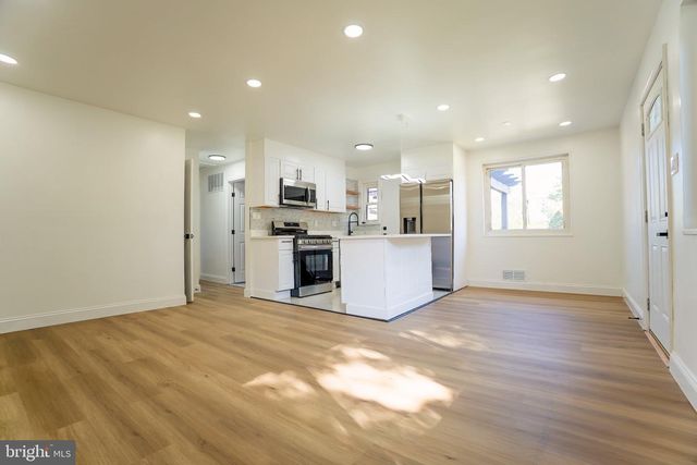 3527 CHADWICK CT, Temple Hills, MD 20748