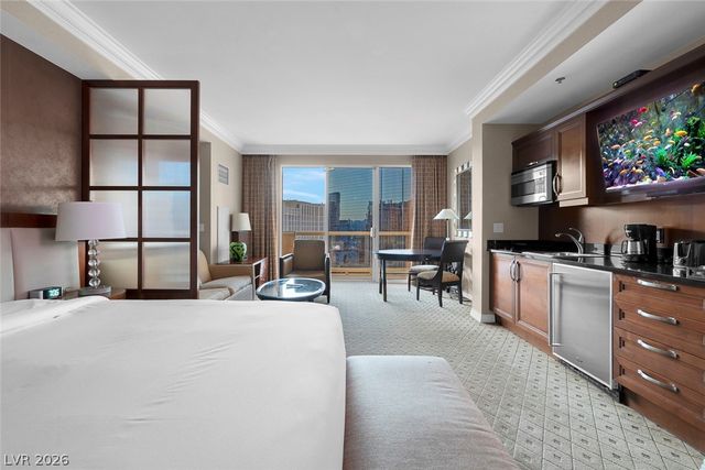 135 East HARMON Avenue 2515, Las Vegas, NV 89109