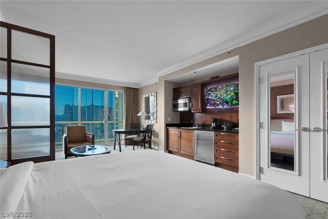 135 East HARMON Avenue 2515, Las Vegas, NV 89109