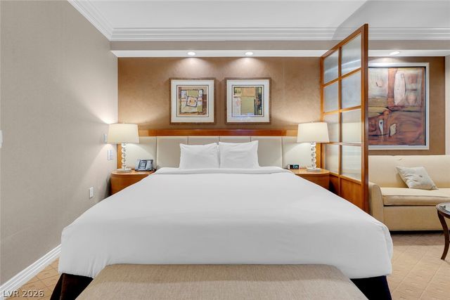 135 East HARMON Avenue 2515, Las Vegas, NV 89109