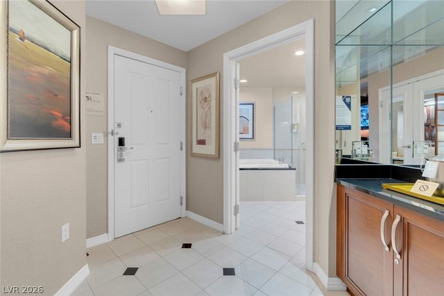 135 East HARMON Avenue 2515, Las Vegas, NV 89109