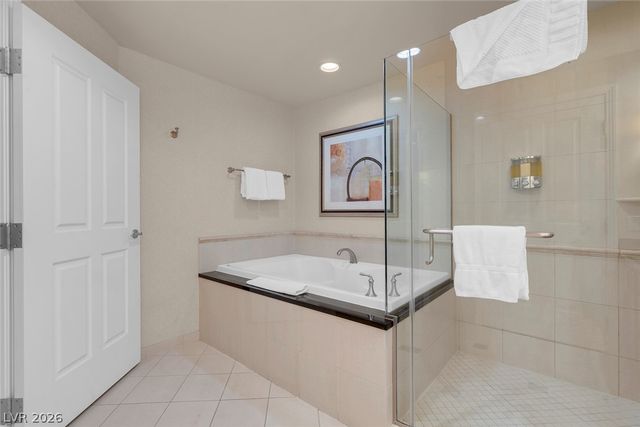 135 East HARMON Avenue 2515, Las Vegas, NV 89109