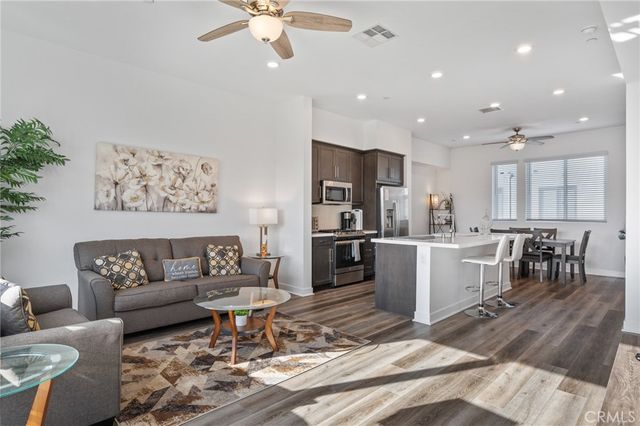 277 Dockside Lane, San Pedro, CA 90731