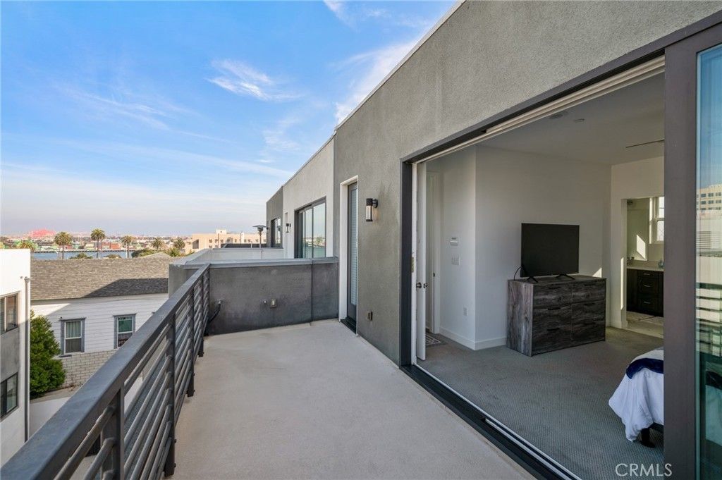 277 Dockside Lane, San Pedro, CA 90731