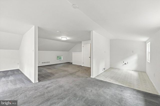 373 IVY LN, Glen Mills, PA 19342