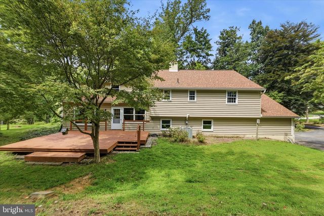 373 IVY LN, Glen Mills, PA 19342