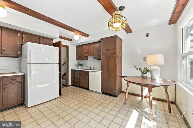 373 IVY LN, Glen Mills, PA 19342