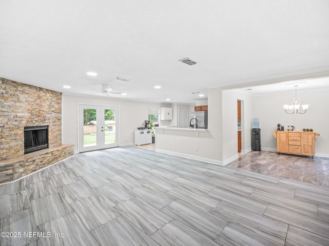 1156 TURTLE CREEK Drive S, Jacksonville, FL 32218