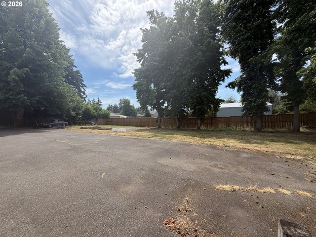 18989 S IRA Ln, Oregon City, OR 97045
