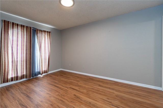4002 Oak Forest Dr G, Corpus Christi, TX 78413
