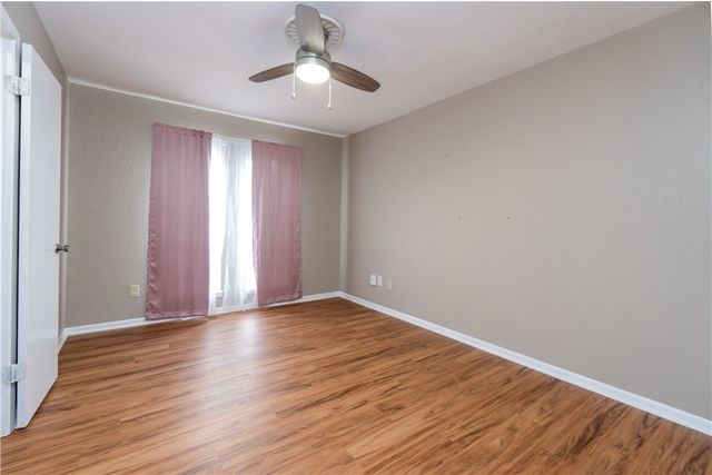 4002 Oak Forest Dr G, Corpus Christi, TX 78413