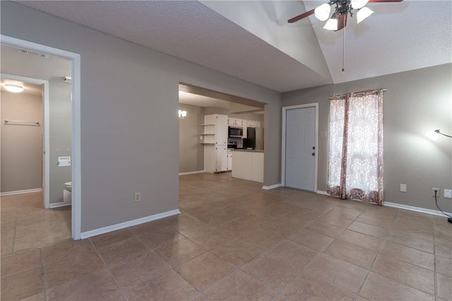4002 Oak Forest Dr G, Corpus Christi, TX 78413