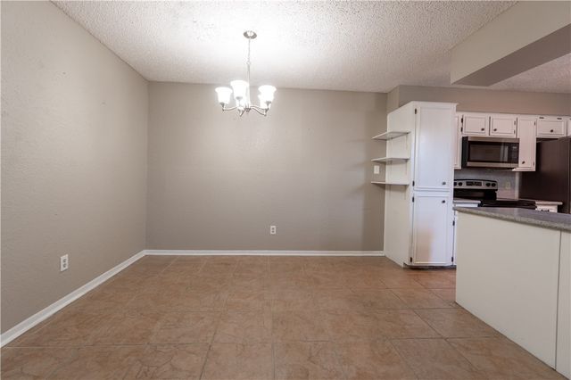 4002 Oak Forest Dr G, Corpus Christi, TX 78413