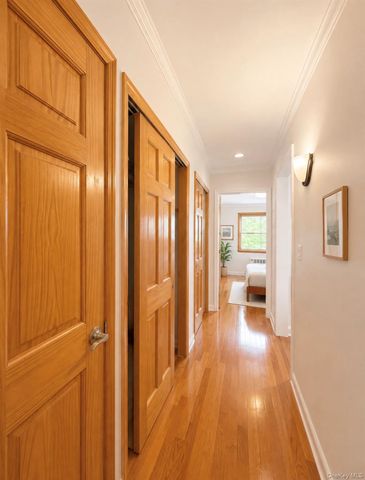15048 Melbourne Avenue 254A, Flushing, NY 11367