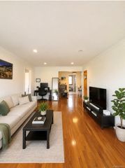15048 Melbourne Avenue 254A, Flushing, NY 11367