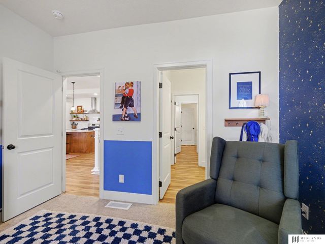 5158 Waterford Avenue Circle, Papillion, NE 68133