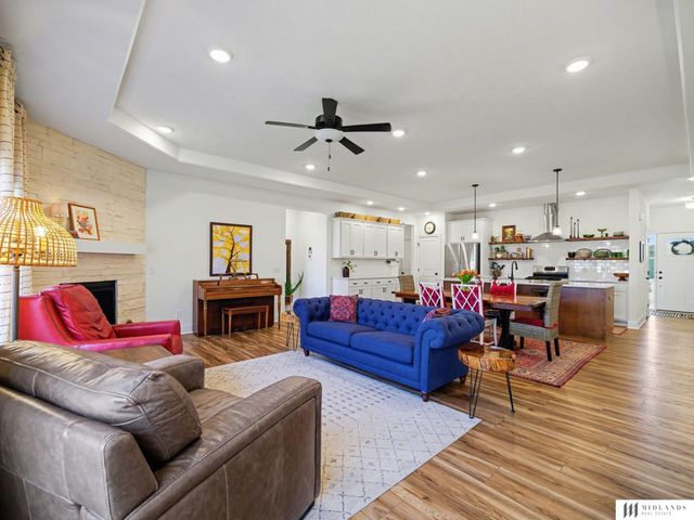 5158 Waterford Avenue Circle, Papillion, NE 68133