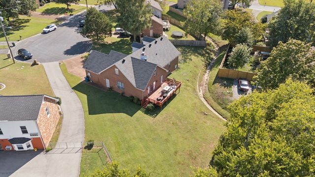 709 Saddle Trail Ct, Hermitage, TN 37076