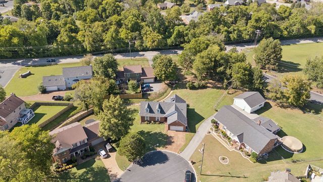 709 Saddle Trail Ct, Hermitage, TN 37076