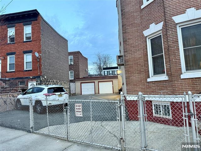 6306 Jf Kennedy Boulevard B, West New York, NJ 07093