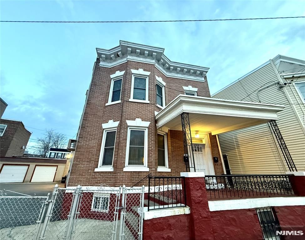 6306 Jf Kennedy Boulevard B, West New York, NJ 07093