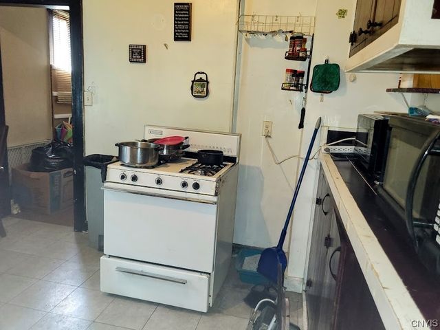 613-615 and 617 Lenox Avenue 615, Utica, NY 13502