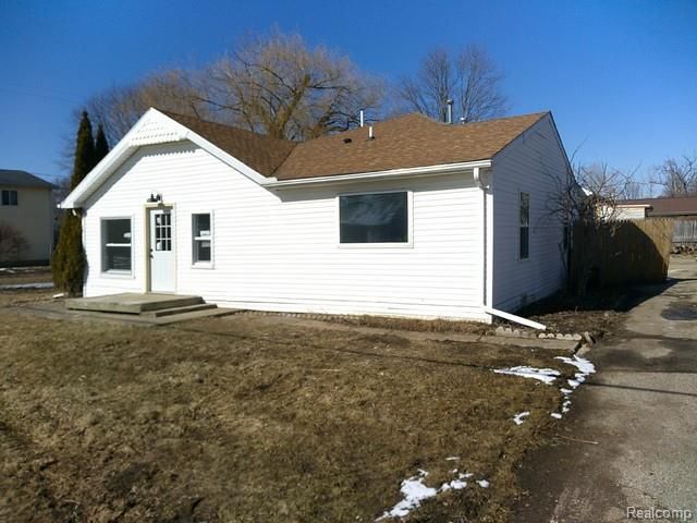 5071 Lippincott Boulevard, Burton, MI 48519