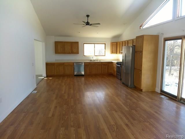 5071 Lippincott Boulevard, Burton, MI 48519