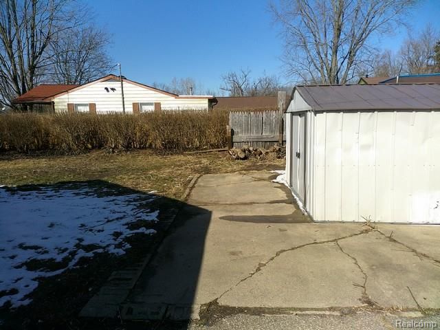 5071 Lippincott Boulevard, Burton, MI 48519