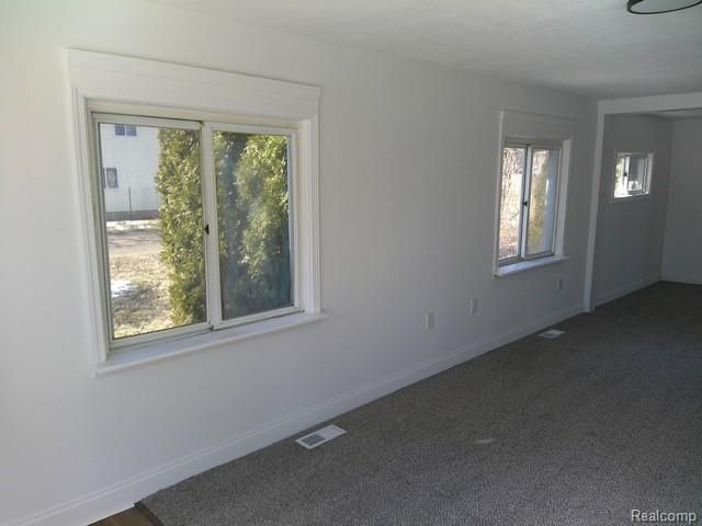 5071 Lippincott Boulevard, Burton, MI 48519