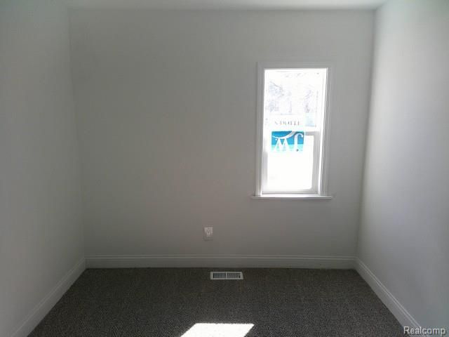 5071 Lippincott Boulevard, Burton, MI 48519